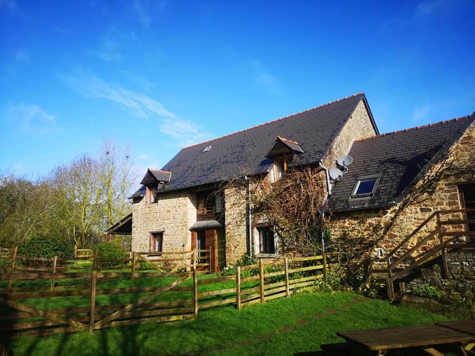 Chambres D'Hotes Ferme De La Baie Roz-sur-Couesnon Exterior photo